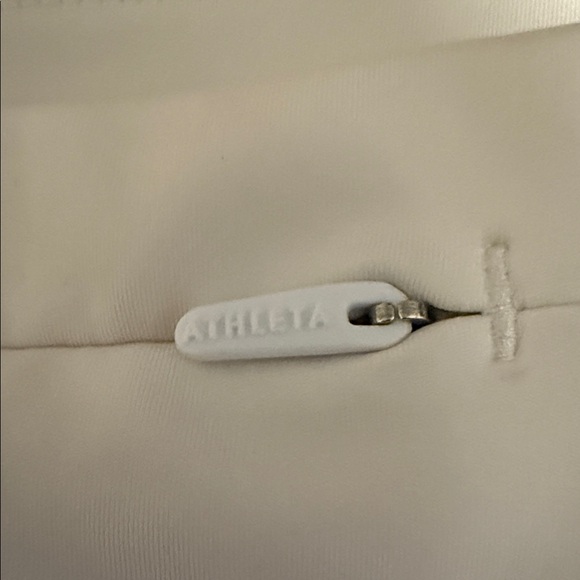Athleta White Women's Shorts - Picture 6 of 10